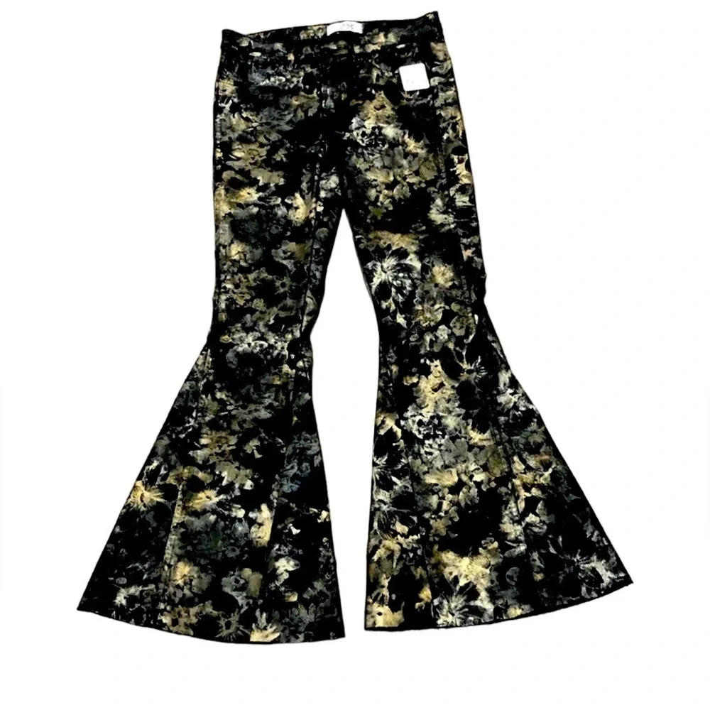 Free People Inferno Stretch Denim Metallic Abstract Floral‎ Raw Hem Flare Jeans